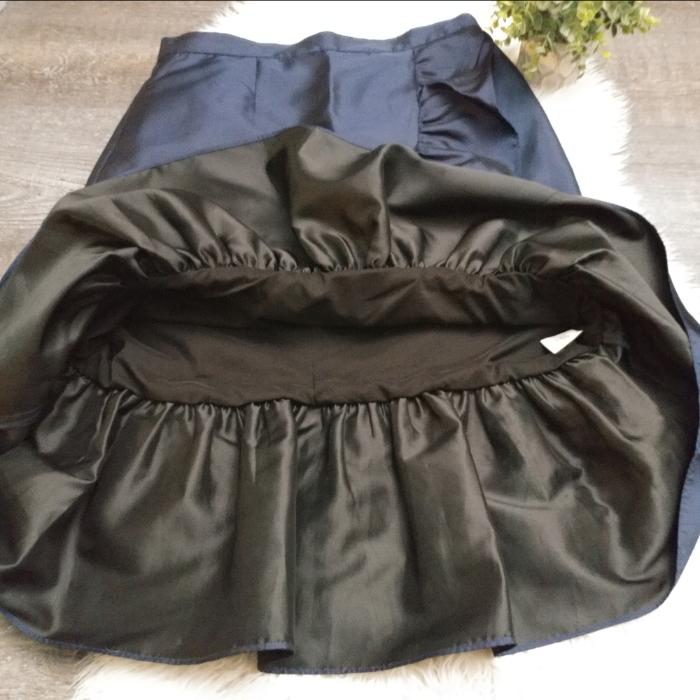 Eliza J Navy Blue Ruffle Midi Skirt
Size 12 - Picture 10 of 12